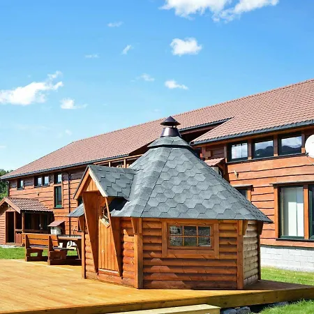 Six-bedroom In