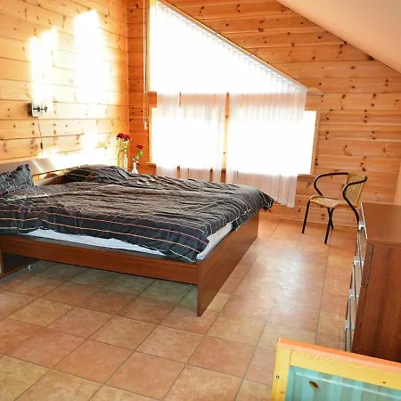 Six-bedroom In *