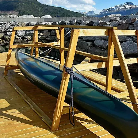 Сasa de vacaciones 15 Person In Eidsvag-by Traum
