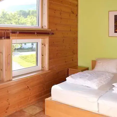 Six-bedroom In Сasa de vacaciones Eidsvåg