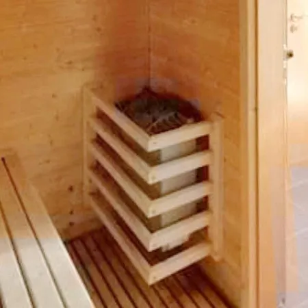 Сasa de vacaciones Six-bedroom In Eidsvåg