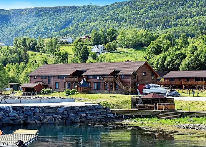 15 Person In Eidsvag-by Traum * Eidsvåg