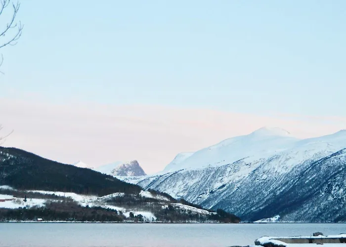 15 Person In Eidsvag-by Traum