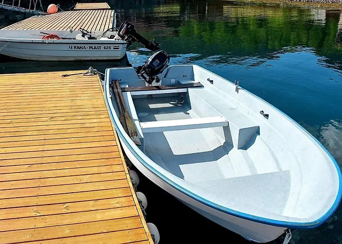 15 Person In Eidsvag-by Traum * Eidsvåg